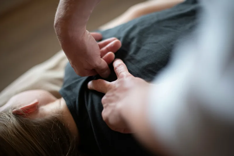 Spinal-touch metoda - ilustrační fotografie